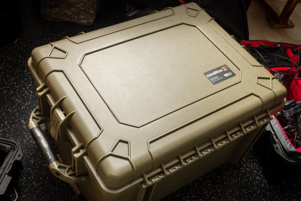 Riffster - Condition 1 case top green