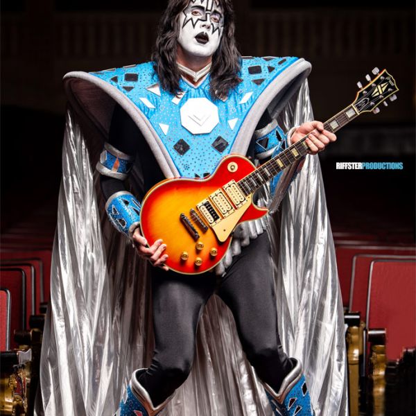 Riffster - portrait photography musician kiss
