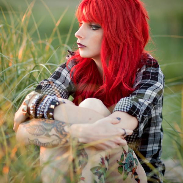 Riffster - portrait photography waif like girl on beach redhead