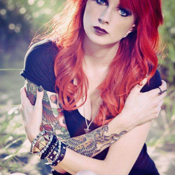 Riffster - portrait photography on-location redhead female beach