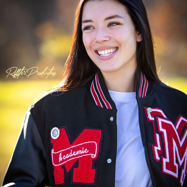 senior-allie-6web21a345a0-649b-3577-e10b-74ac38c2b76fB42DDE19-BC10-C4A1-F8BD-FCB6FB08BE8E.jpg